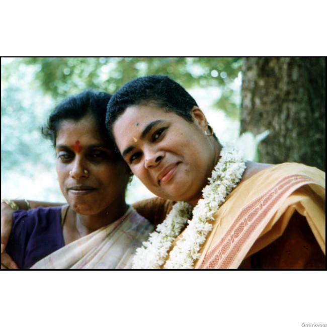 Julie Broglin, Omlink-Director(right) and Mutalakshmi(left) at Grace in Auroville, India, Fall 2001